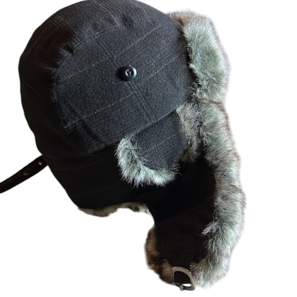 U3i Faux Fur Trapper Hat in Black and Gray - M/L - Picture 3 of 10